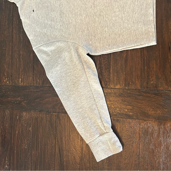 Nike Sportswear Tech Fleece Women's Oversized Turtleneck Sweatshirt - Light Gray - Picture 12 of 15